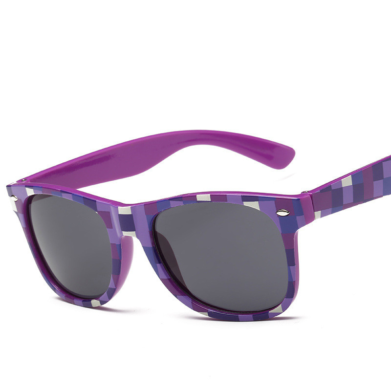картинка Солнцезащитные очки фиолетовые 
