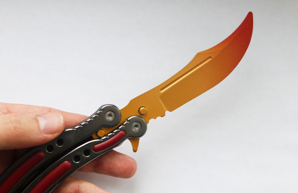 картинка Нож бабочка Градиент железный из стали 